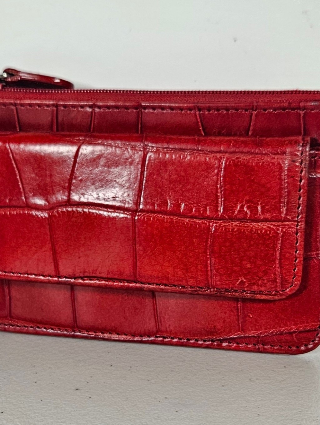 Wilson Leather Red Croc Embossed Leather Card Coin Holder Small Wallet